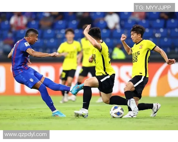 广州足球队在锦标赛中的团队协作表现分析与点评